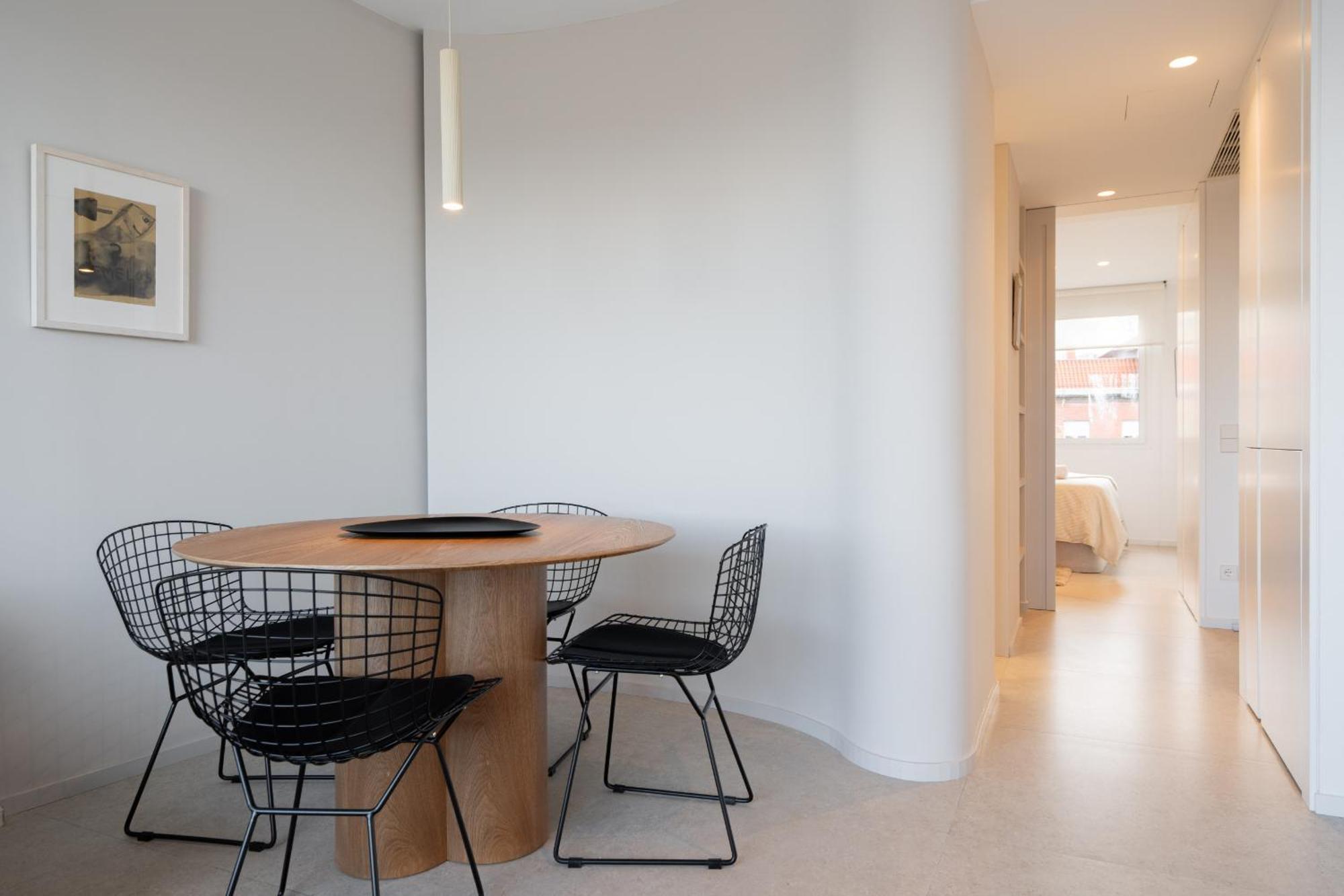 Atico Con Terraza De Diseno En El Corazon De La Latina Alquiler Temporal Apartamento *