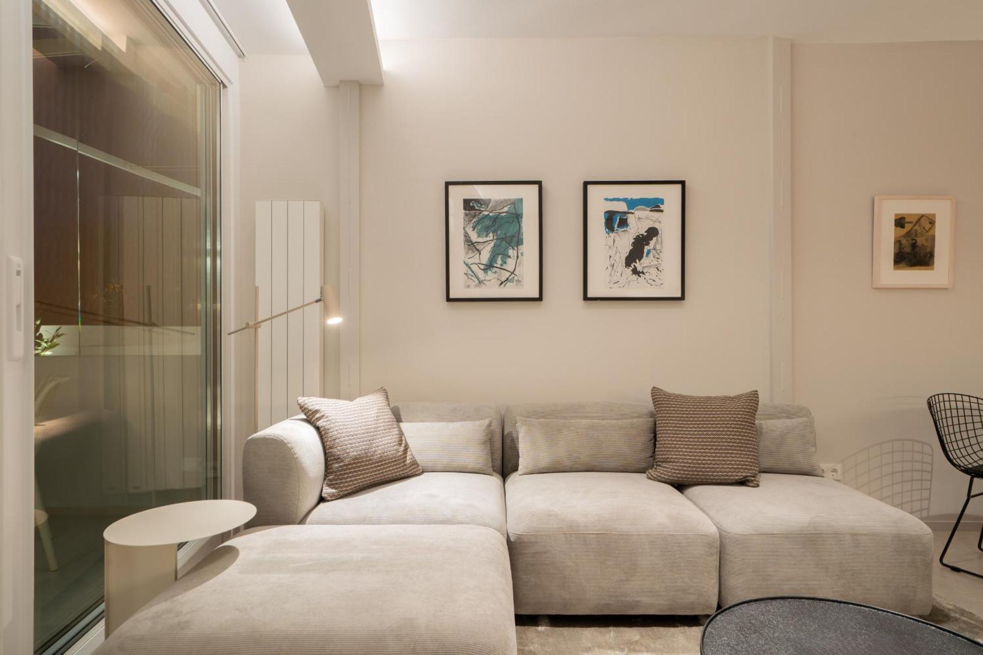 Apartamento Atico Con Terraza De Diseno En El Corazon De La Latina Alquiler Temporal *